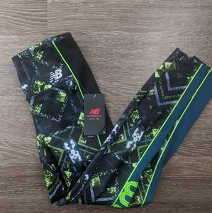 NWT New Balance 7/8 running tight